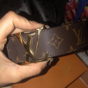 Beautiful LV belt with receipts like new!